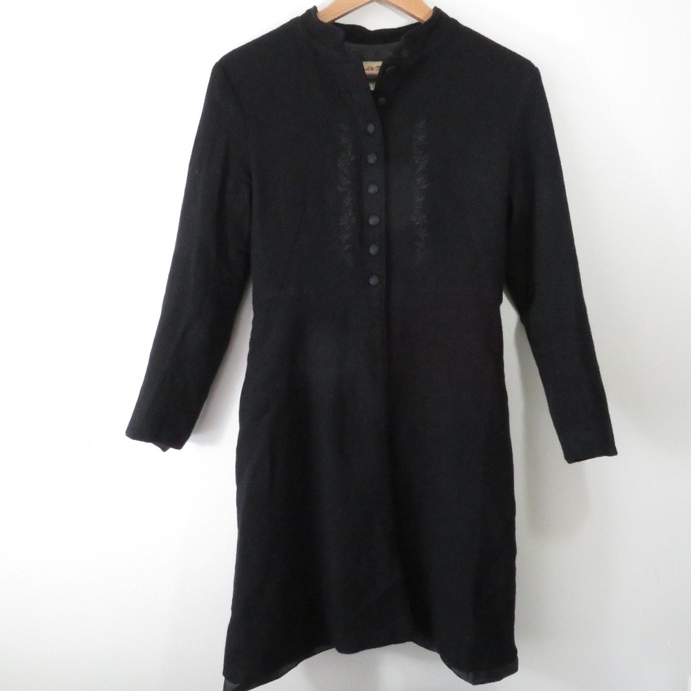 Wah Maker Western Coat - Picture 1 of 8